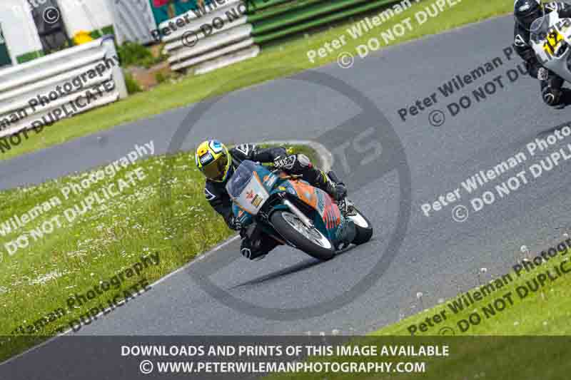 enduro digital images;event digital images;eventdigitalimages;mallory park;mallory park photographs;mallory park trackday;mallory park trackday photographs;no limits trackdays;peter wileman photography;racing digital images;trackday digital images;trackday photos